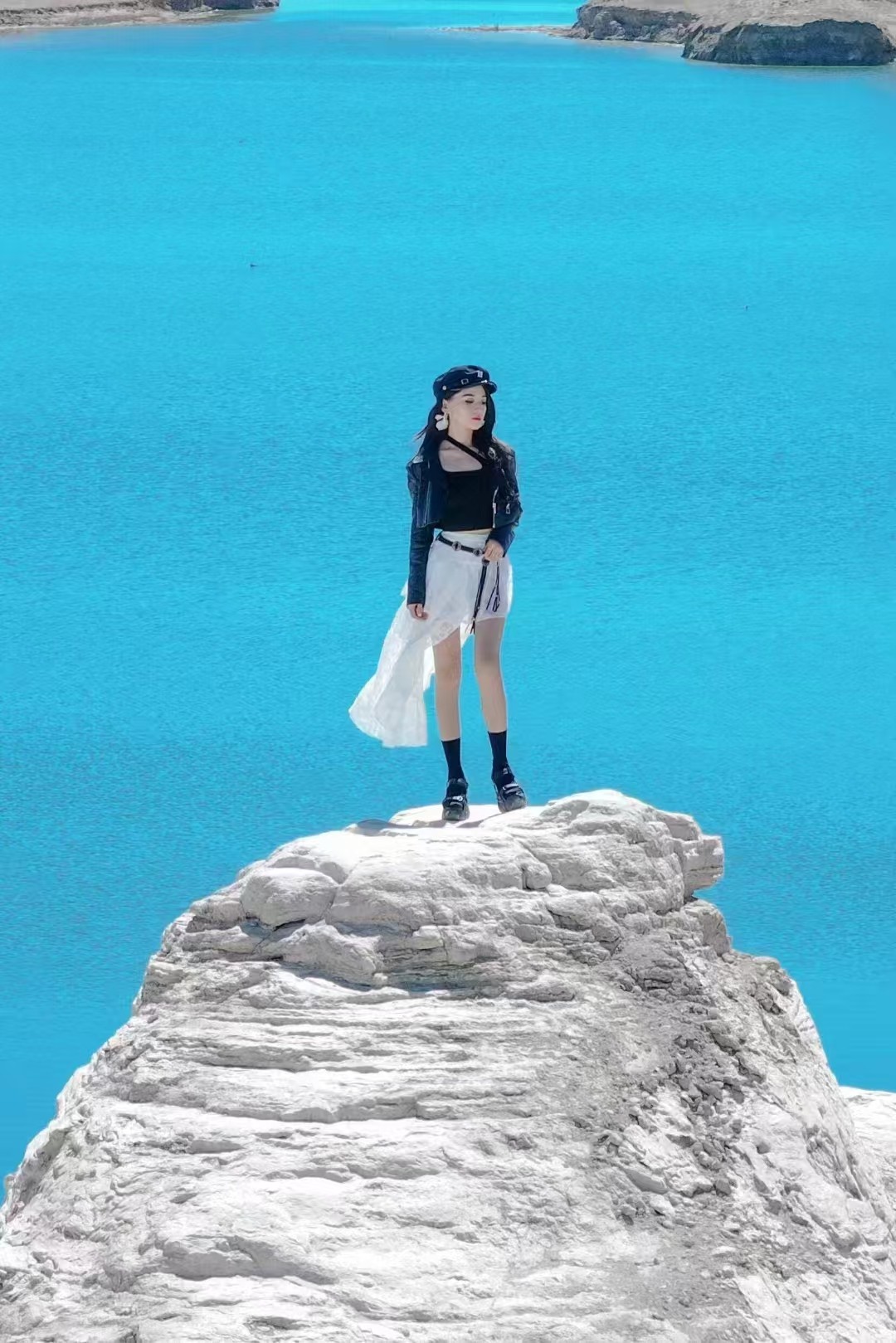DƬ
